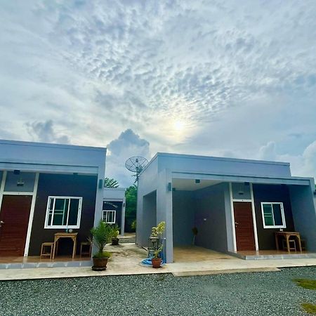 فيلا แหลมงอบเฮาส์ Laemngob House المظهر الخارجي الصورة